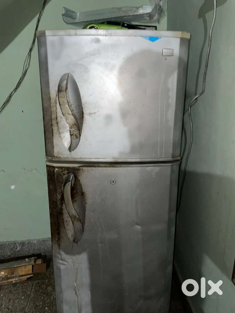 LG fridgee
