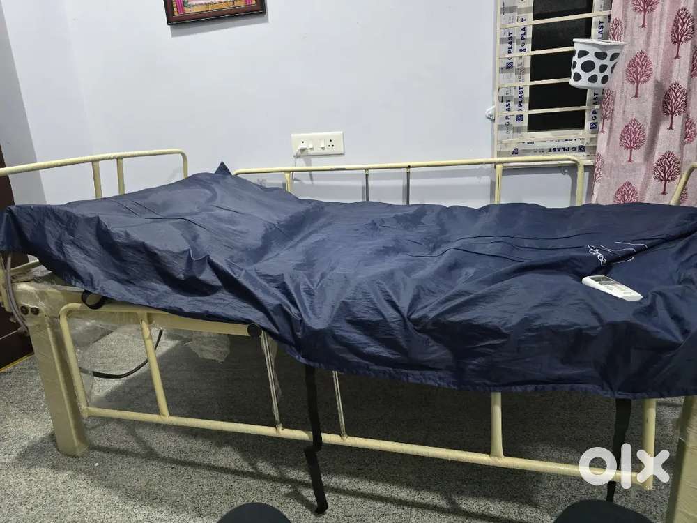 Hospital type iron bed