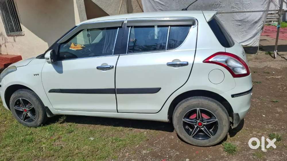 Maruti Suzuki Swift 2012 CNG & Hybrids 870000 Km Driven
