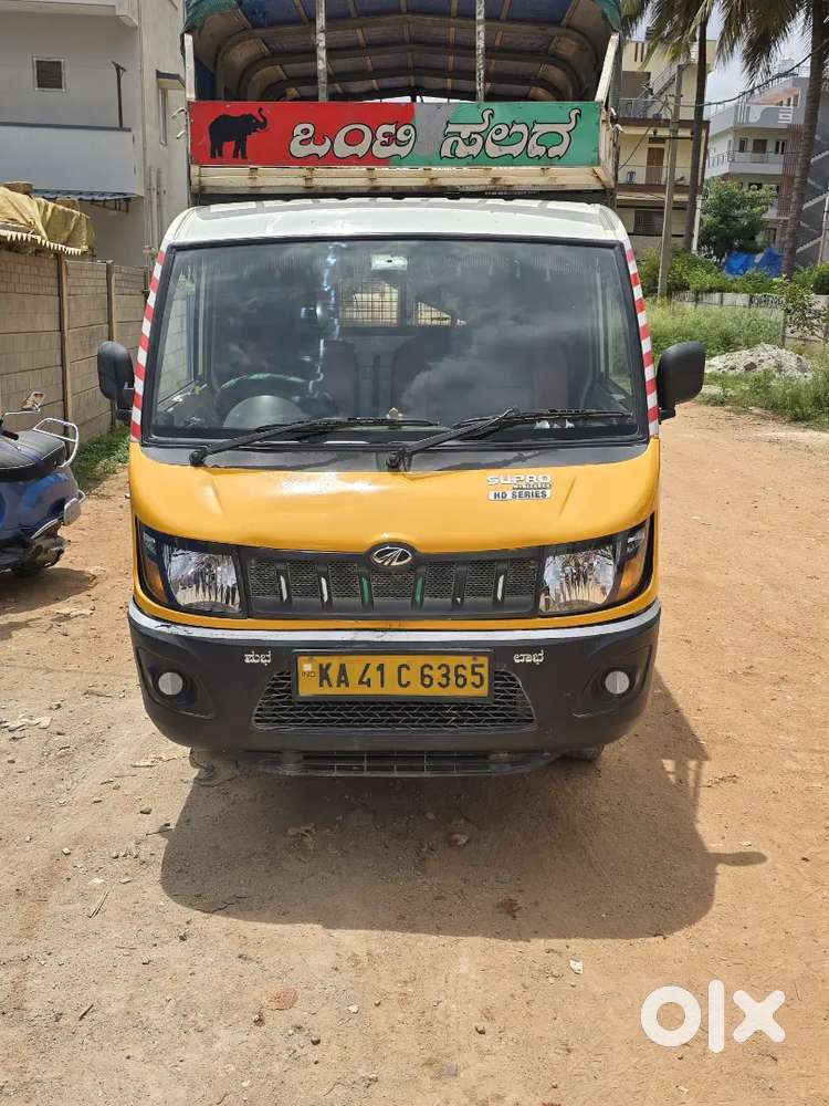 Mahindra supro