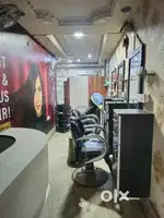 Shop rents on road