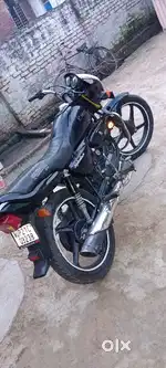 Esplanader black z 22 modal he 35000 chali he gadi sarvice hu chuki he