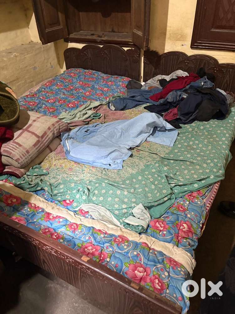 Double bed without box