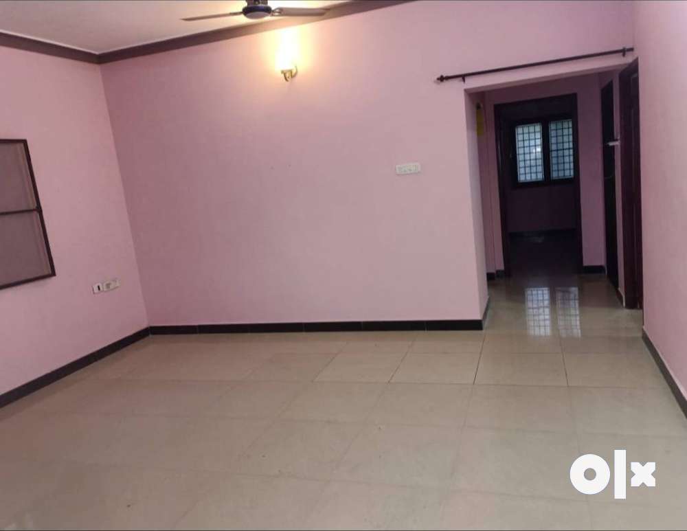 North facing 2 BHK House with car parking for Rental
