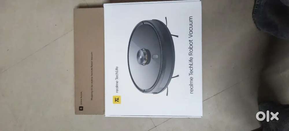 realme TechLife Robot Vacuum
