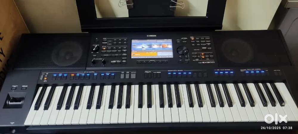 Yamaha PSR SX 900 for sale