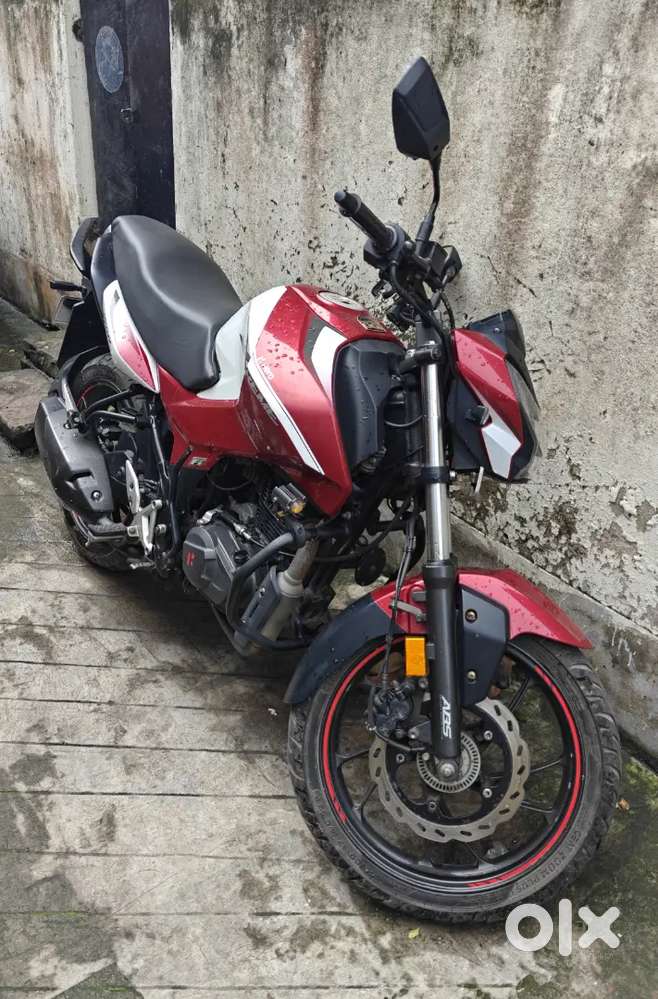 Sale Hero Extreme-160R  Bs-6 model bike.