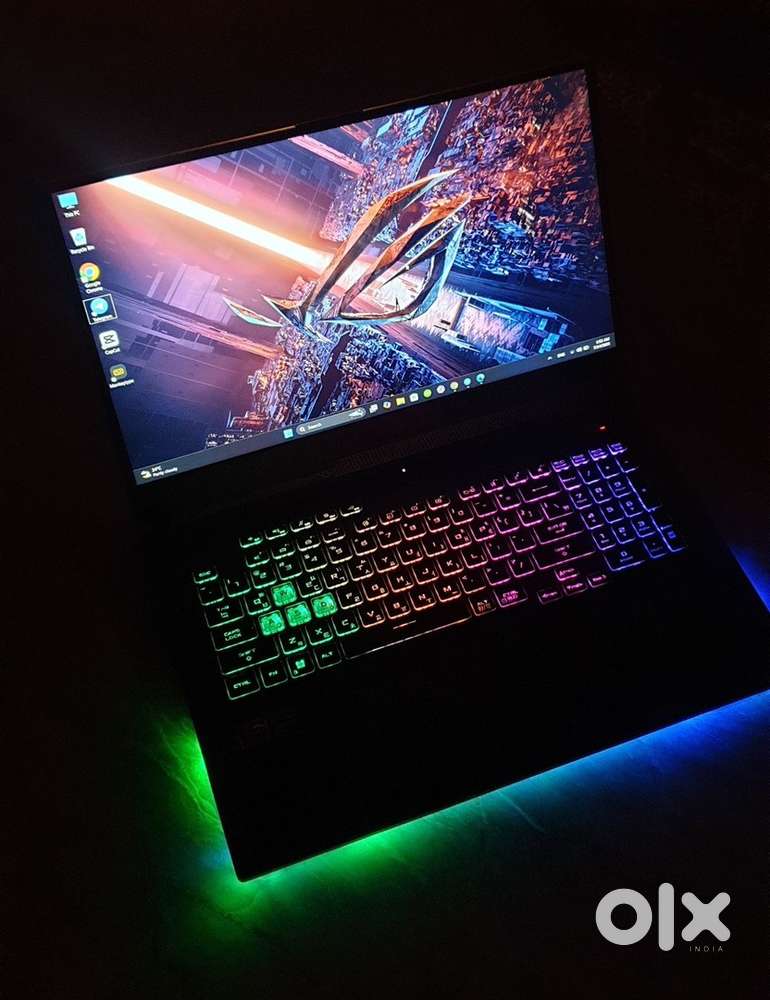 ASUS ROG Strix Ryzen 7  RTX 3050 Ti  16GB  1TB SSD  144 hz