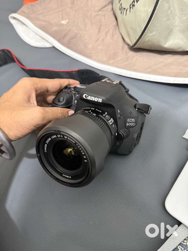 Canon d600 with 70-300mm lens and 3 betterys in very good condition