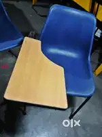 5 NUMBERS OF CHAIR WITH TRAY