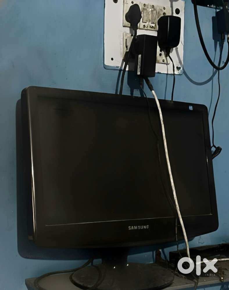 Lcd montior good condition