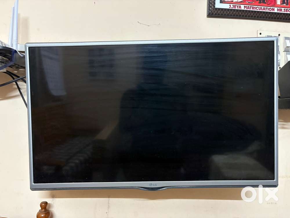 LG 32-inch LED TV  Model: 32LP554A-TE  Great Condition + Affordable