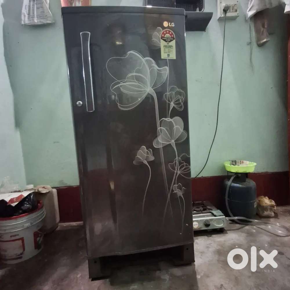 LG 5 star fridge, 5 years old, full working condition