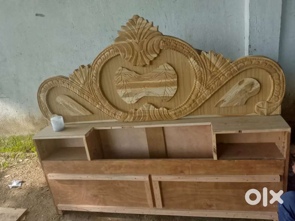 Wooden bed  with sagwan full