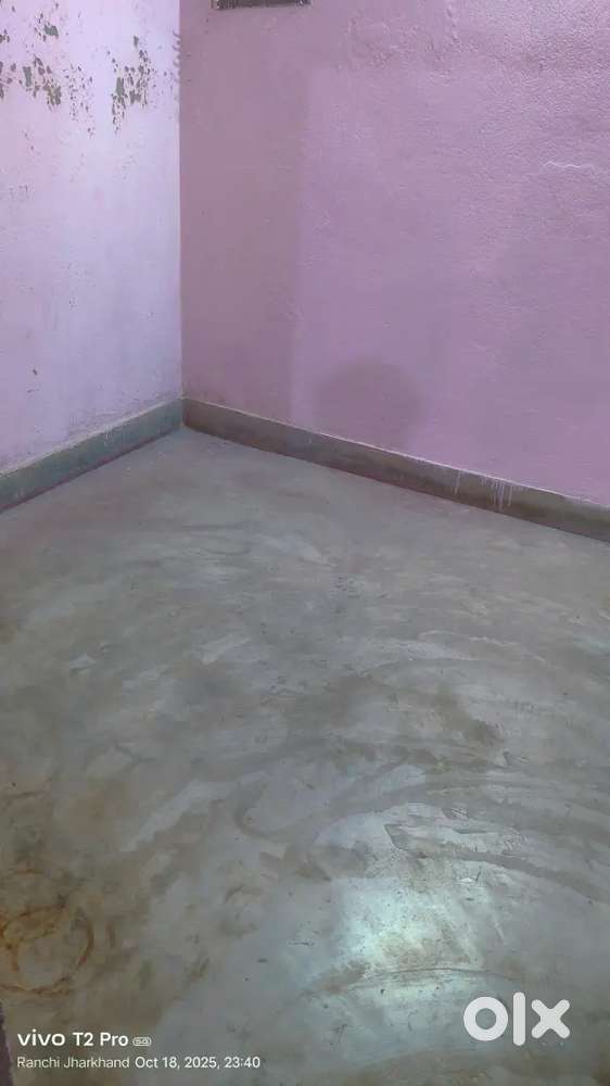 Only Single room for rent room size 10x10 feet