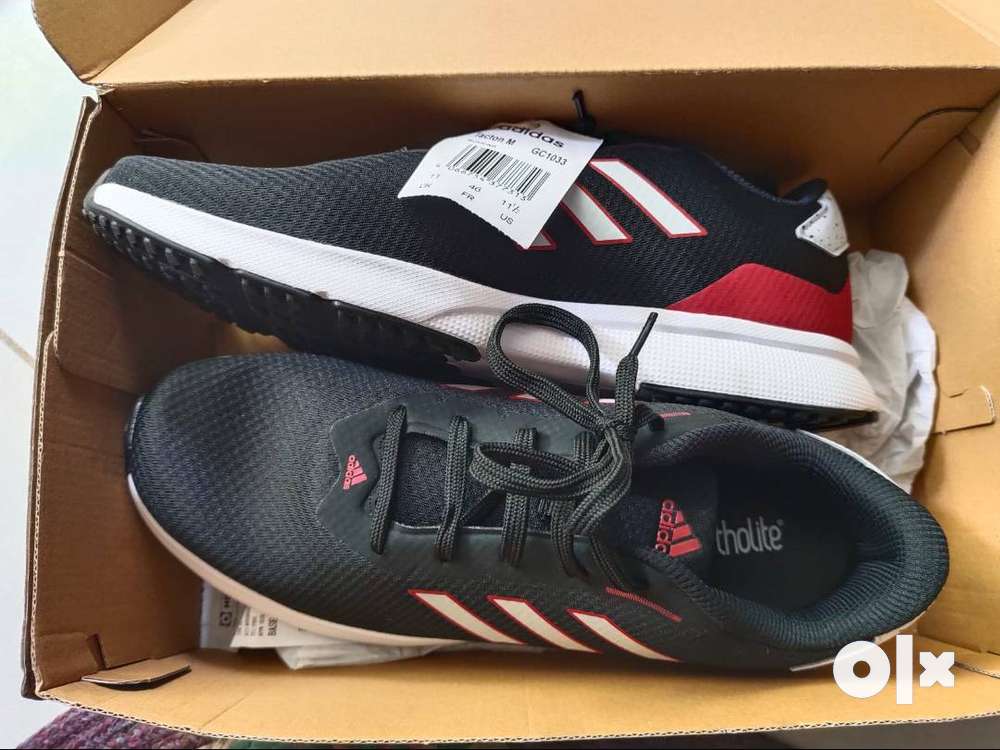 Adidas Sports Running & Gym Shoe- Brand New with bill and tag attached