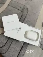Apple airpods pro.