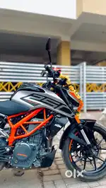KTM DUKE 250 IN MINT CONDITION