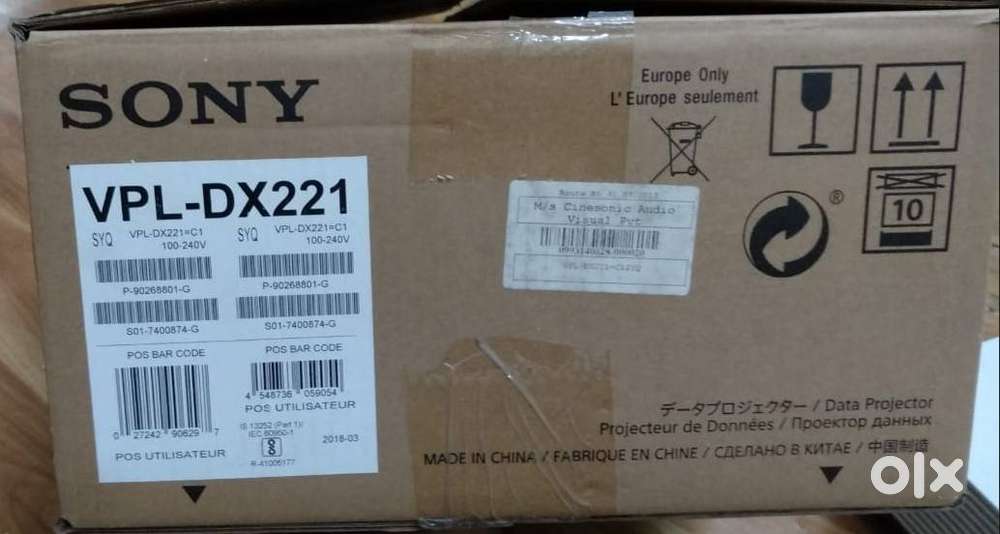 Sony Projector VPL DX - 221, Liberty Push leave Screen , Celling Hook