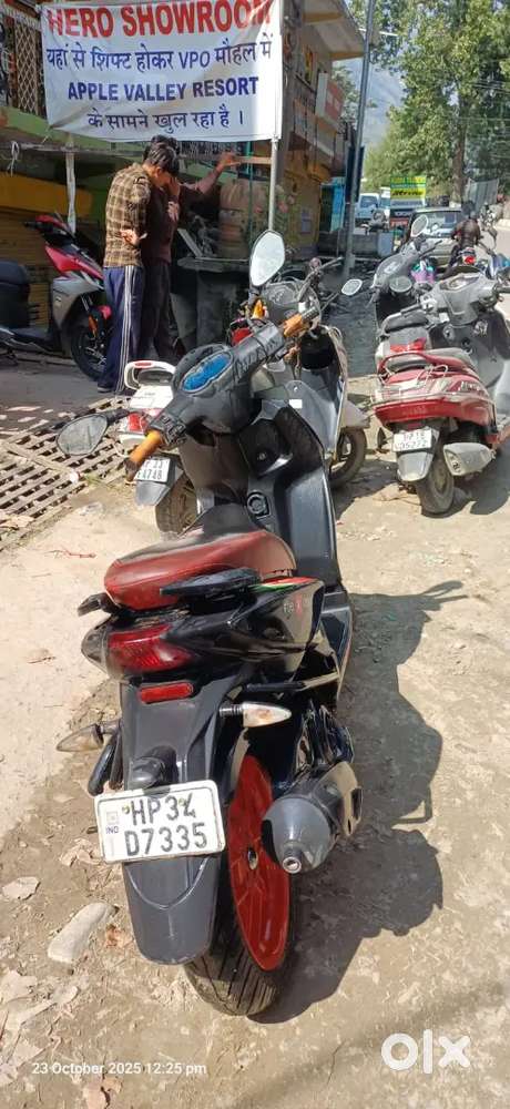 Apprila 160cc new condition 3700km driven only