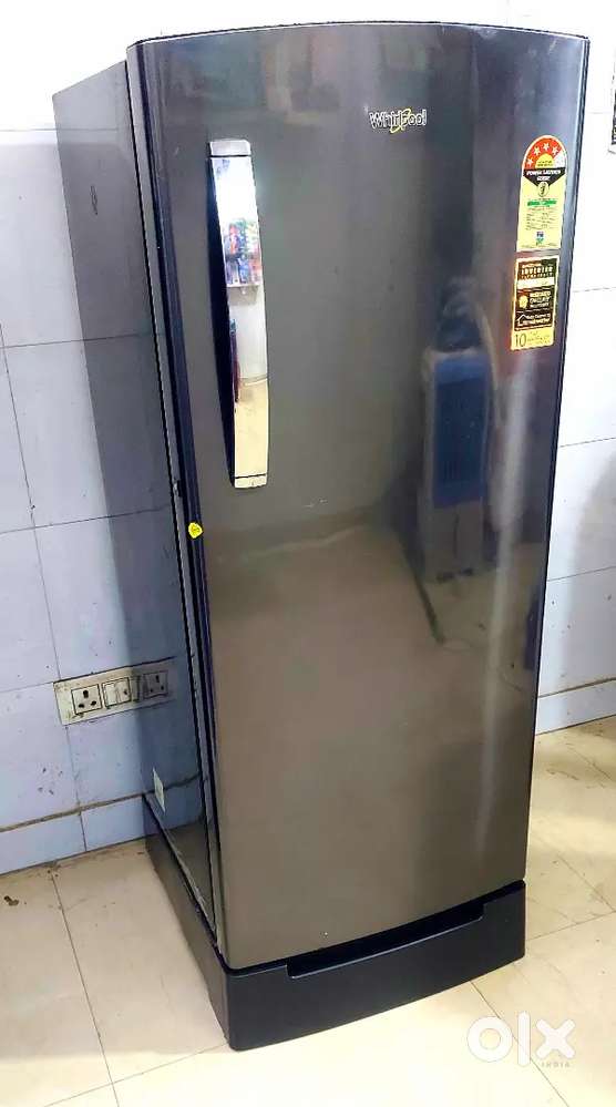 Whirlpool single door fridge 200L new condition