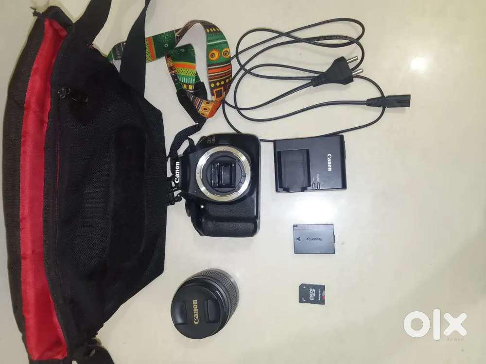 Canon eos 1200d DSLR camera for sale