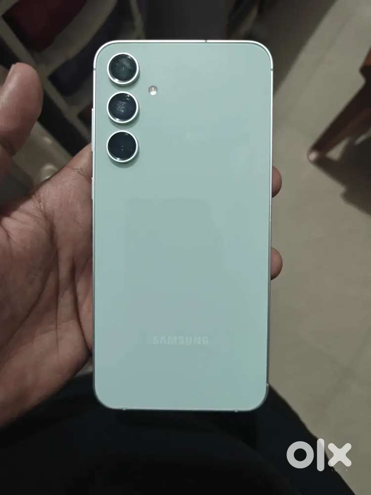 Samsung s23 fe green colour