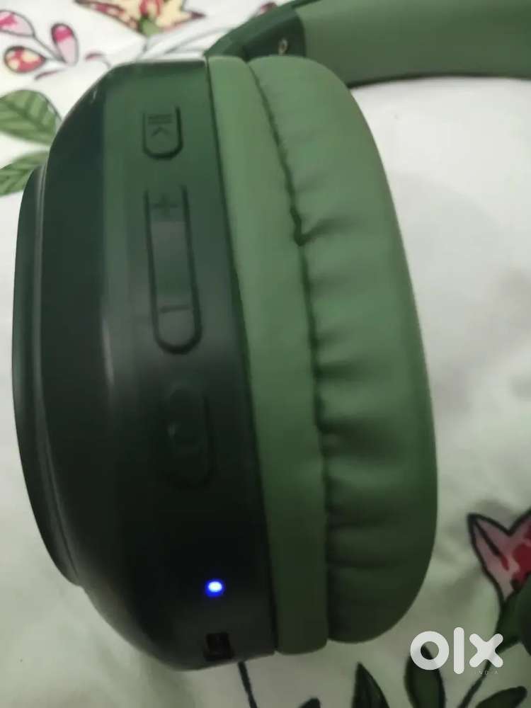 Boat Rockerz 430 – Working, Broken Headband, With AUX + Cable