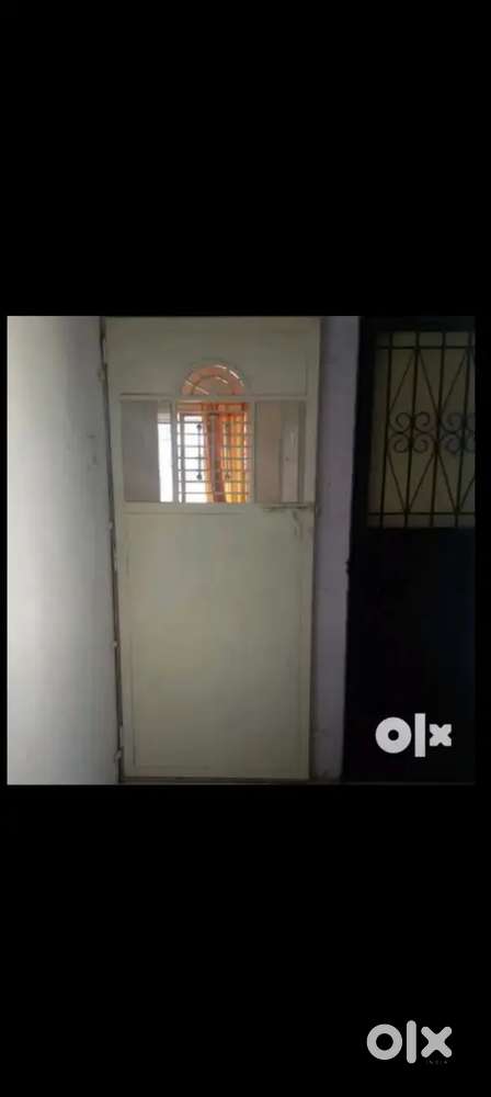 1RK flat is available for sale negotiable