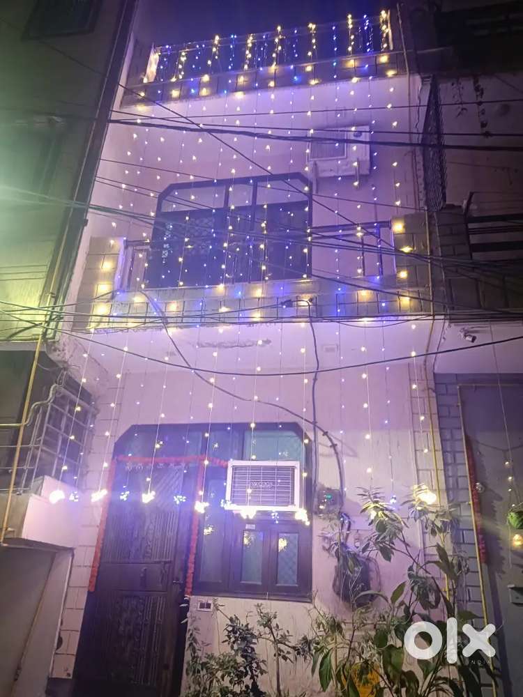 Independent house in 26 meter plot, newly built 2.5 floors