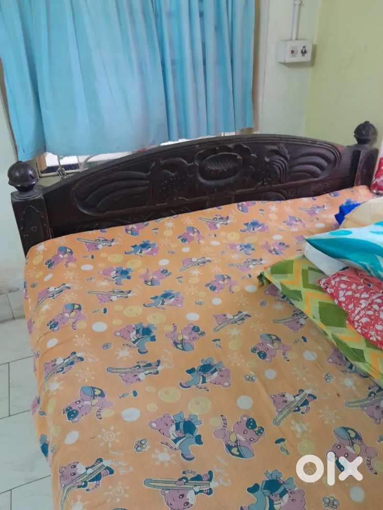 Fully wooden bed 5/7