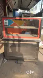 Display counter and furniture and refrigerator