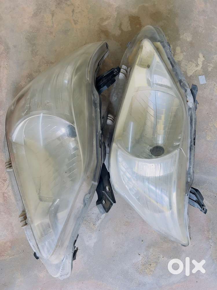 innova car headlight set and tail light set