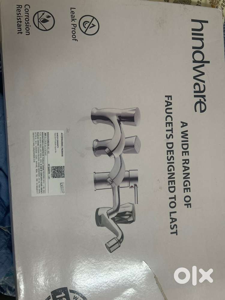 Hindware Towel Shelf Bar