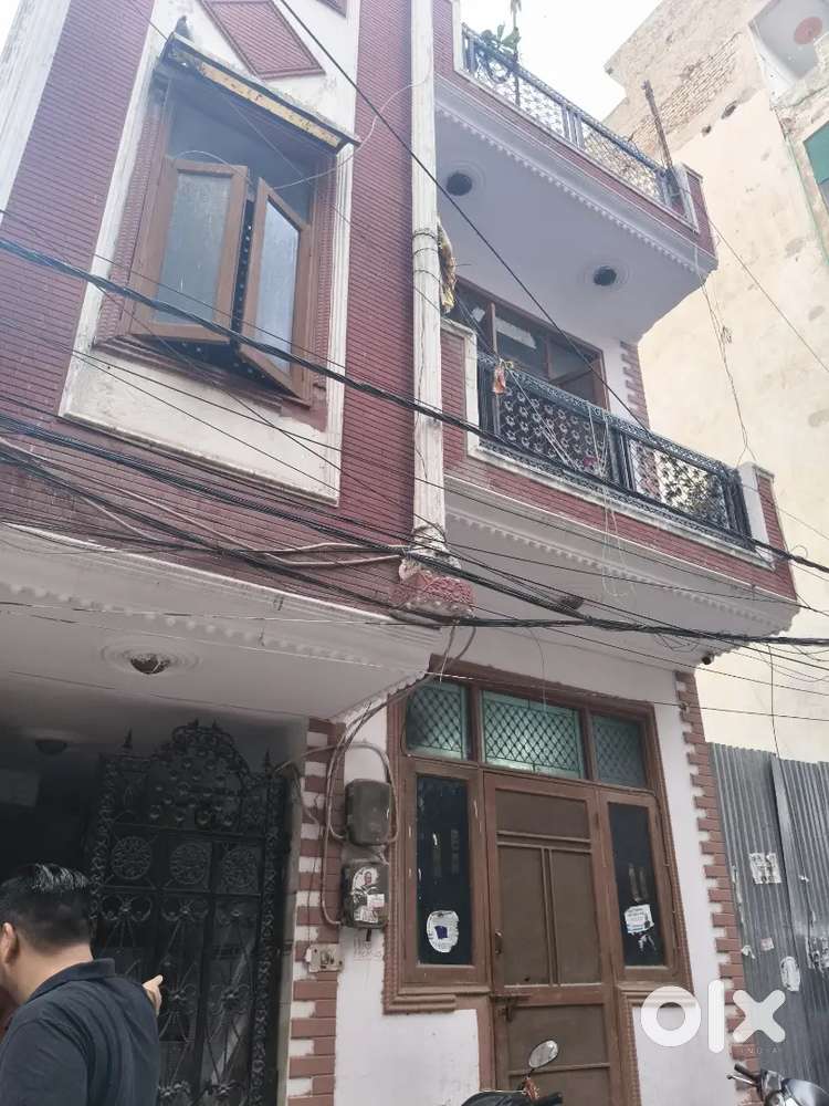 100 Sq Yds Registry 2 Floors In Om Vihar Phase 1A ,300 Near main road