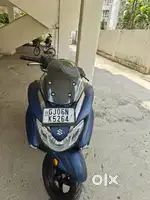 Suzuki Burgman matte blue colour