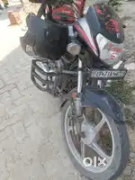 Argent paise ki jarurat h jis wajah se gadi bech rahe h