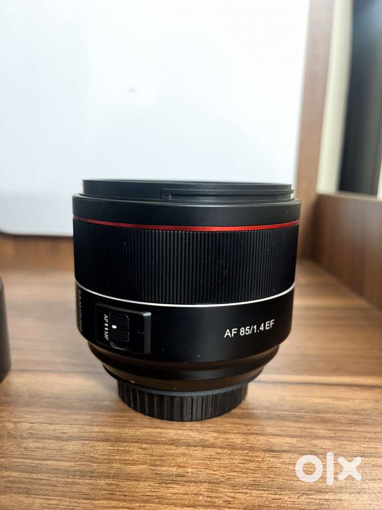 Samyang 85mm f1.4 EF mount lens for Canon camera