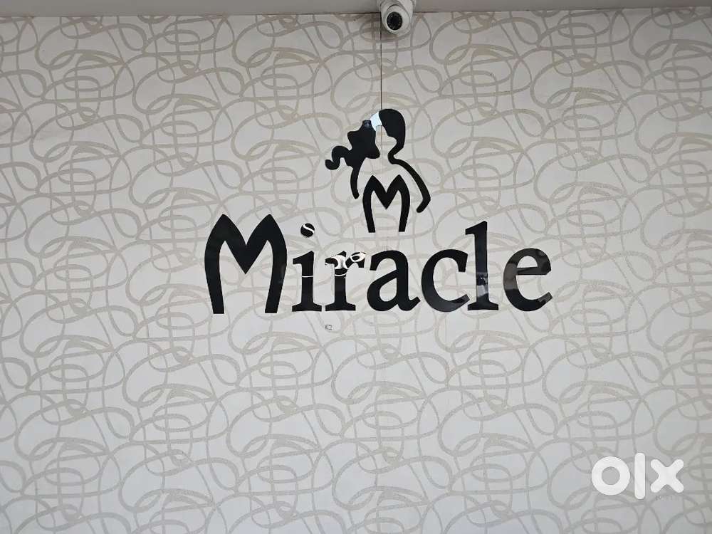 Experienced boutique tailor