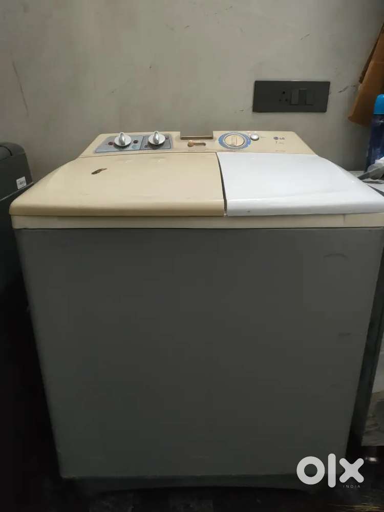 LG semi washing machine 7kg