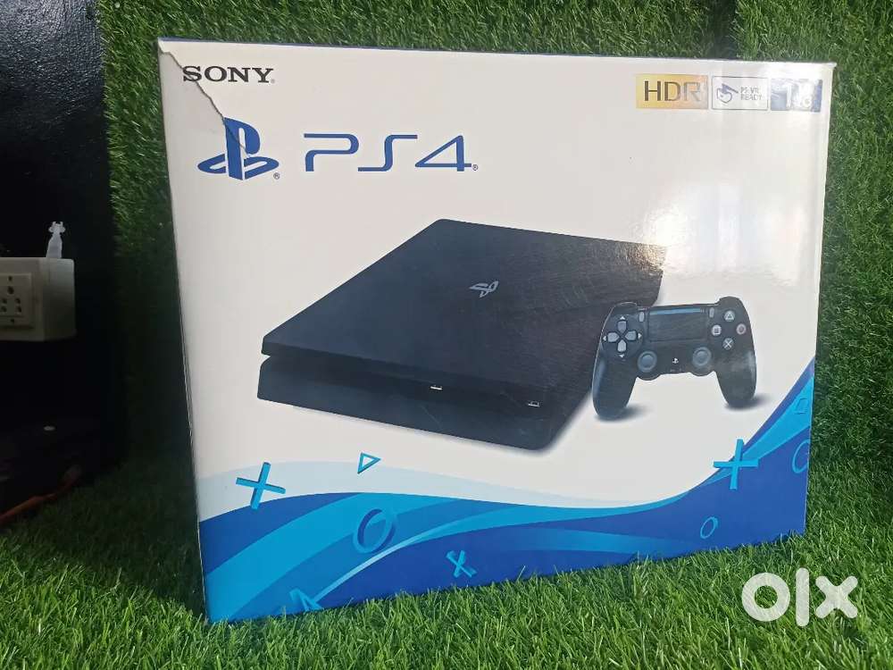 PS4 silm playstation 4 500gb with 3 games