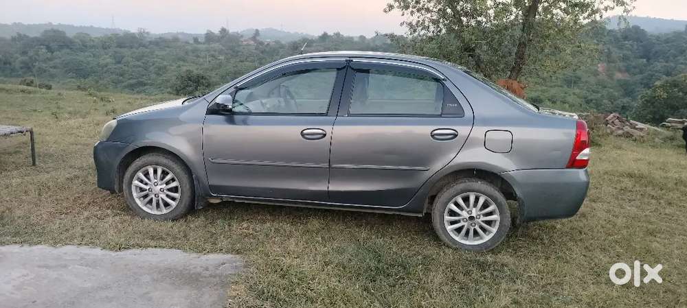 Toyota etios 2014 wel maintain 890000 km driven