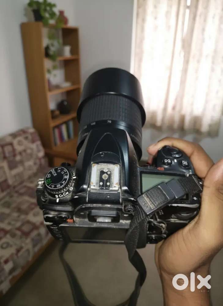 Nikon D7000 DSLR good condition  32GB Card + Battery + Charger + Bag