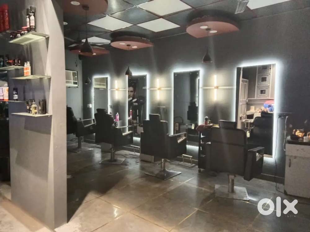 I need a hair dresser for mens,   salon, barber