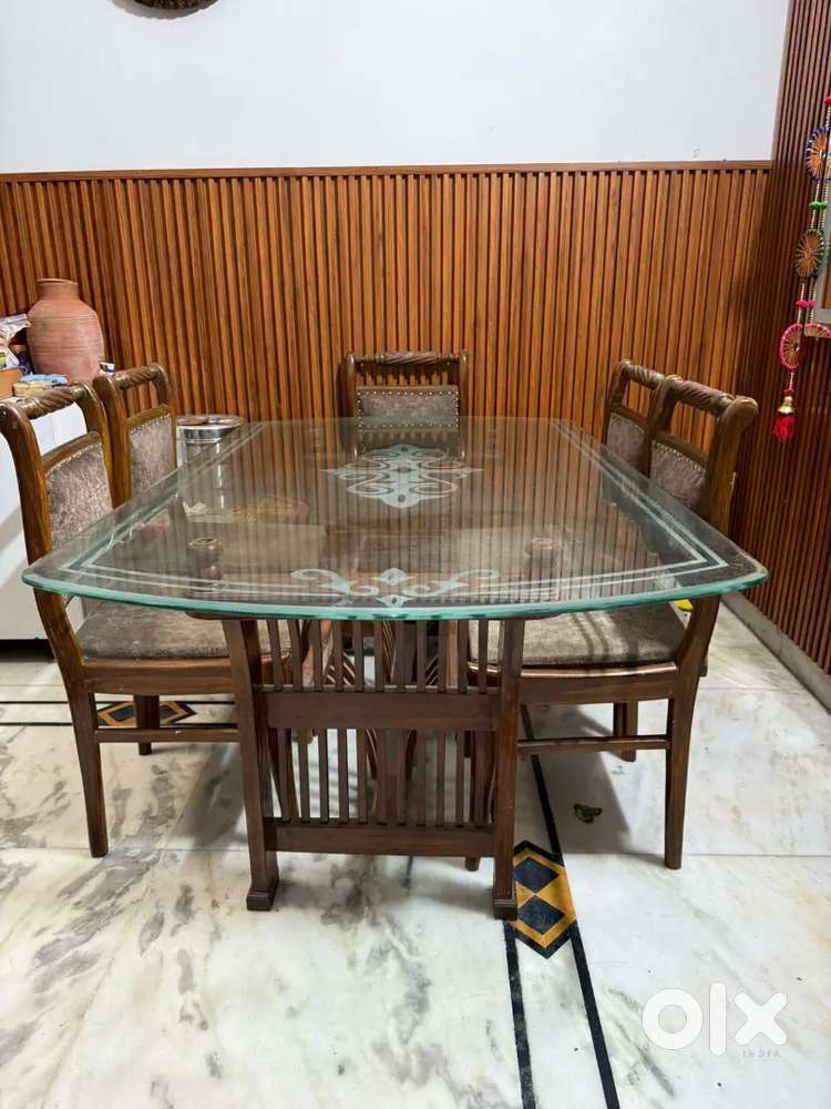 6 seater dining table