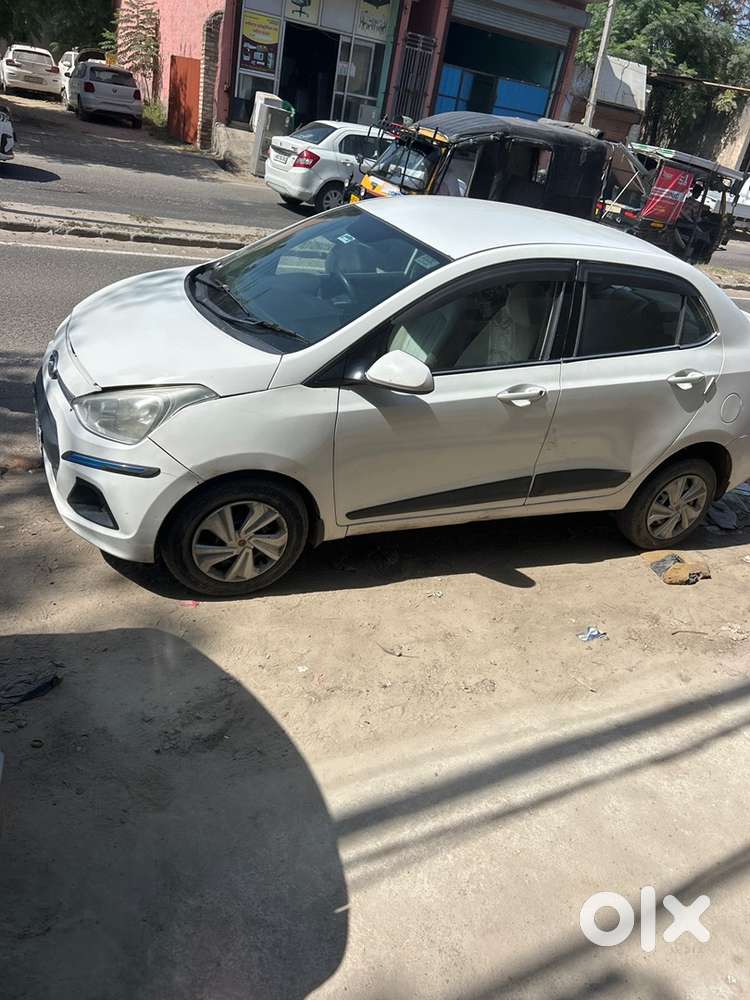 Hyundai Accent Hatchback 2016 CNG & Hybrids Good Condition