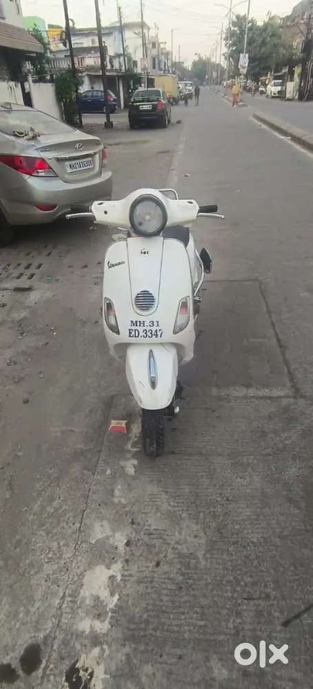 Modal2012anding almost 2013 lml vespa 125 v2 sports edition bs3
