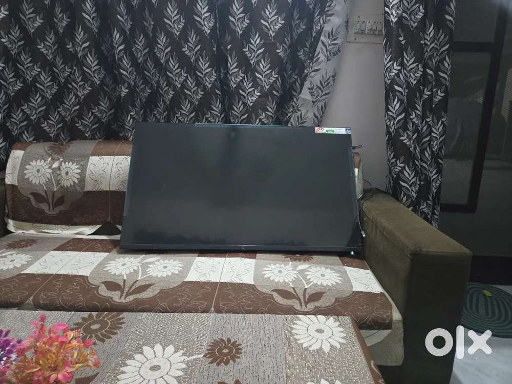 Led one plus( +1) original with box