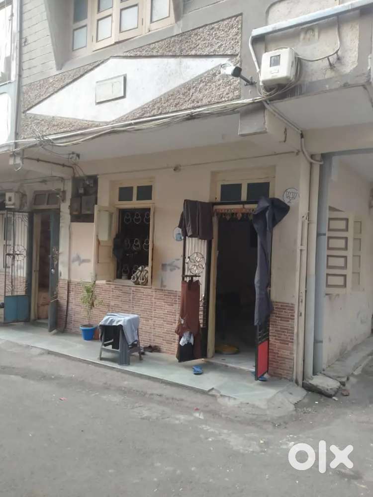 Ground Floor (3 Rooms) Gala for rent for Godown use