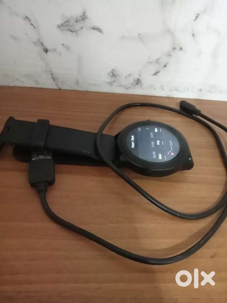 Smart watch selling